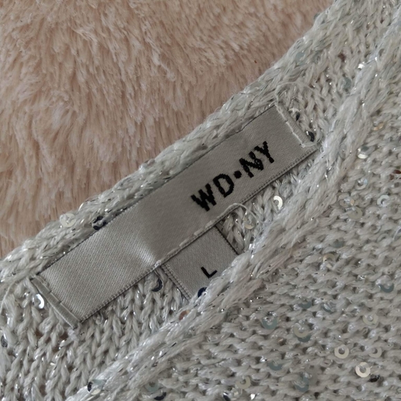 V-neck Sequenced Sweater - Picture 2 of 5